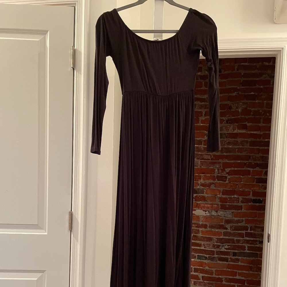Long Black Dress, Off the shoulders